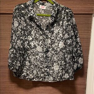 VIDA Black and White Floral Blouse